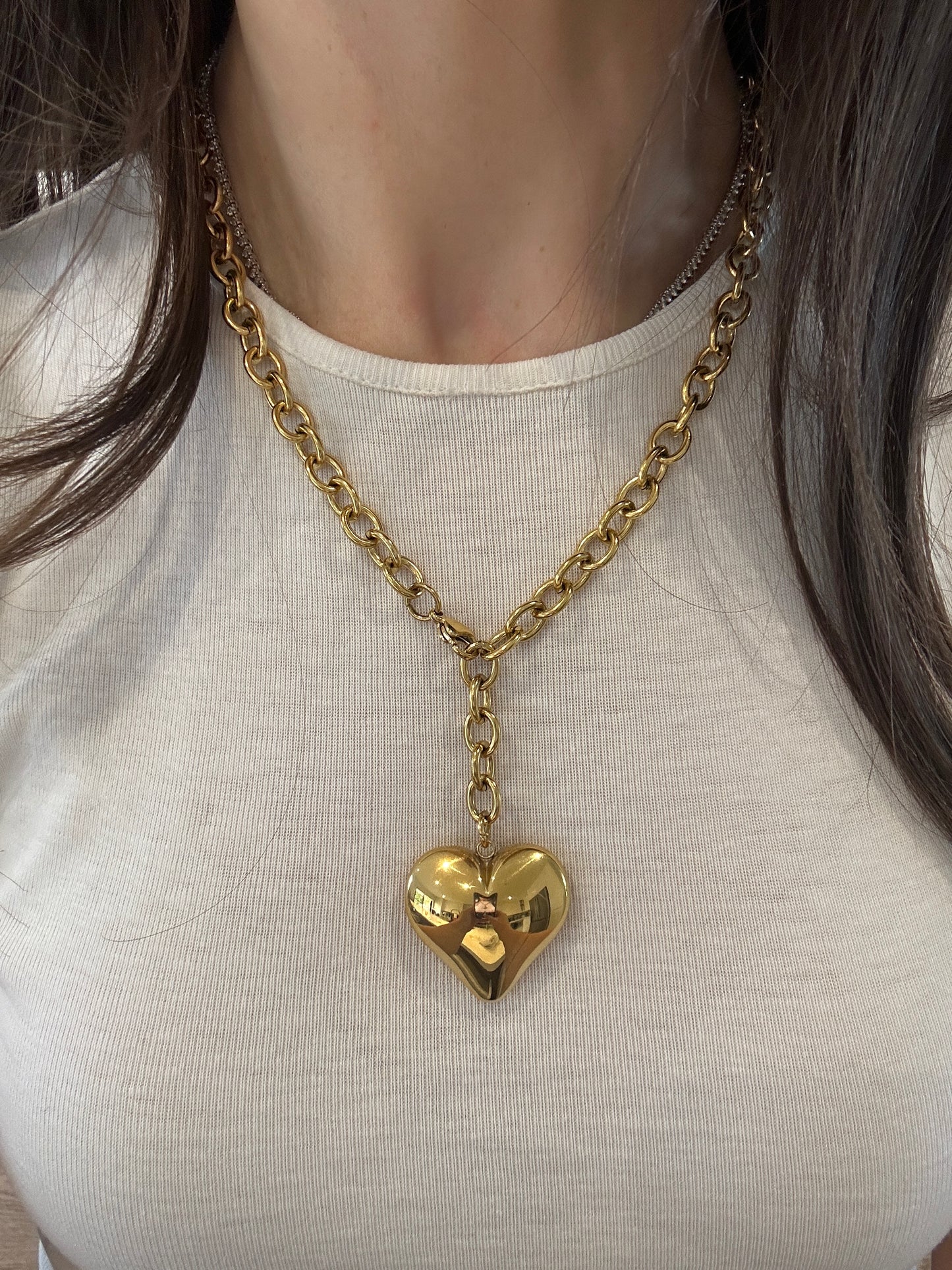 Oval Link Heart Necklace 18’
