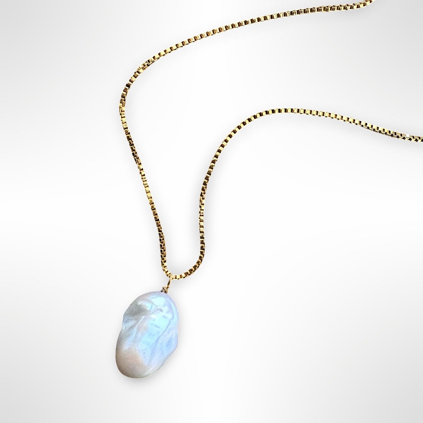 Baroque Pearl Pendant Necklace